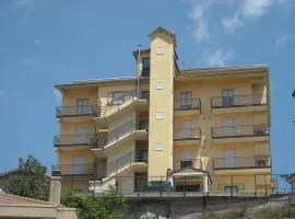 Hotel Caimo Bed-Breakfast