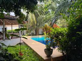 La Villa AKUEBA -Nature -Piscine -Détente, hôtel à Dovi