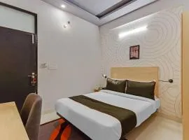 Collection O Govind Marg