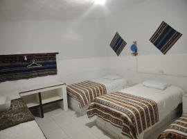CABAÑAS SAL y PIEDRA, hotel in Uyuni