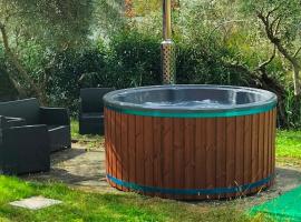 Villa - Malibu' B & B, ξενοδοχείο σε Lauria Inferiore