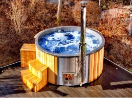 ARBANASHKI STYLE-Panoramic View with JACUZZI, Summer-Winter terrace, KIDS Area, ξενοδοχείο σε Arbanasi