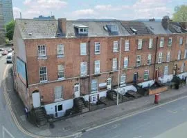 The Albert Hotel