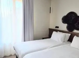 Hotel Rivella - The Originals Boutique