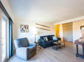 Bearberry Premium Rentals, Hotel in Whitehorse