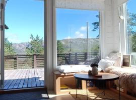 Cozy cabin in the Gilja paradise, khách sạn ở Frafjord