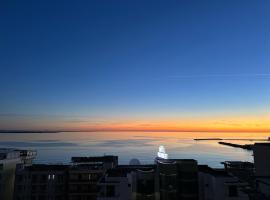 Sol & Sea Apartments, hotel in Shëngjin