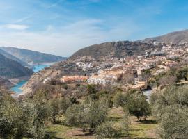 Apartamentos cuna del Genil, Hotel in Güéjar-Sierra