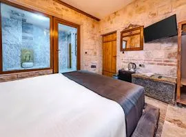 Tuna Guest House
