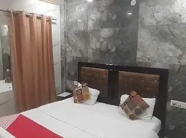 Hotel O Metro Residency