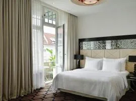 Roomers Berlin Steinplatz, Autograph Collection
