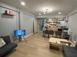 โรงแรม B24 Hostel