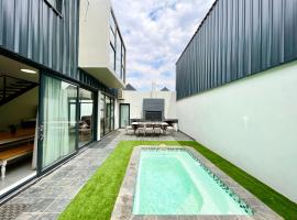 Northern Valleys Family Condo, hótel í Windhoek