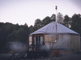 Glamping jurty Czapla, hotel v destinaci Wałcz