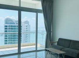 Seaview Condo A31 #Queensbay#SPICE,位于峇六拜的酒店