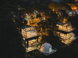 Pachamama Ecolodge Baños de Agua Santa, hotel in Baños