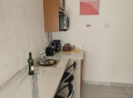 Suite Serene At Phoenix Park Village 1, hotel in Portmore