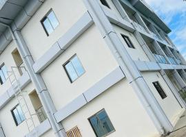 Oxford Apartments โรงแรมในซุวา