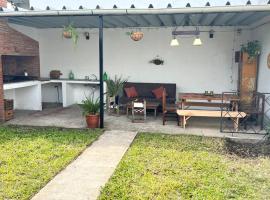 Casa, gran parrillero a pocos minutos de sitios turísticos, hotel v destinaci Minas