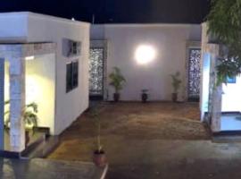 Espace Romane, hotel v destinaci Kika