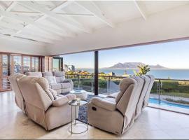Luxury Coastal Living with Sea and Mountain View, hotel in Big Bay