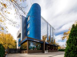 Art Hotel,位于基希讷乌的酒店