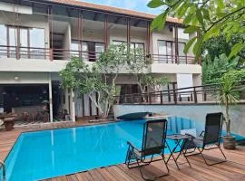 Villa The Castle Medan