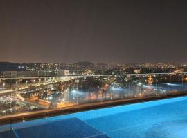 The Capital Trilogy Menlyn Maine,位于比勒陀利亚的酒店