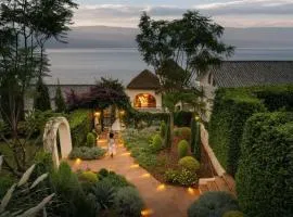 Dali Heartland Castle VILLA Cliffside Sea View Estate