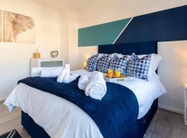 Headingley Lodge - Modern Home Near City Centre Perfect For Contractors，位于利兹的酒店