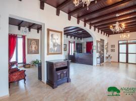 Complejo Turístico Rural Nazaret De Moguer, hotel in Moguer