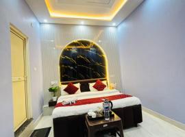 Vedas Suites- Saryu Ghat Ayodhya, ξενοδοχείο σε Ayodhya