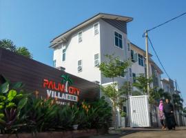 รูปภาพของโรงแรม: Palm City Villa