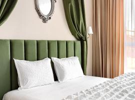 Sika Opulent Grand Apartment, hôtel à Arad
