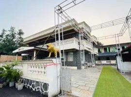 The Luxury Maharaja The Royal Resort