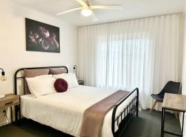 Sunny Shackell - Echuca Moama Holiday Accommodation, ξενοδοχείο στην Echuca