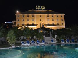 Foto di Hotel: Grand Hotel degli Angeli