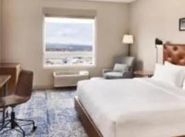 Four Points by Sheraton Calgary Airport