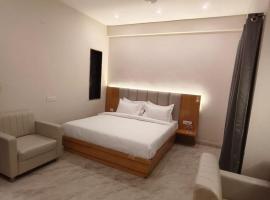 Vilaasitaa Family Suites, hotel v destinaci Indaur