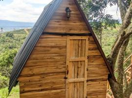 Glamping 1 La Piramide，位于希龙的酒店