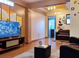 Céntrico apartamento con 2 baños, a pasos de restaurantes y agencias de turismo, Hotel in Uyuni