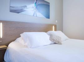 Comfort Aparthotel Cannes Mandelieu，位于曼德琉-拉纳普勒的酒店