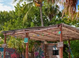 Mapache Hostel, ξενοδοχείο σε Holbox Island