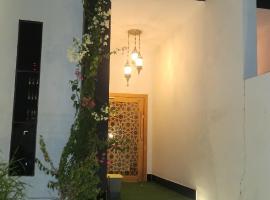 عريش ماجد بيت بالكامل Full House, hotell sihtkohas As Suwayq