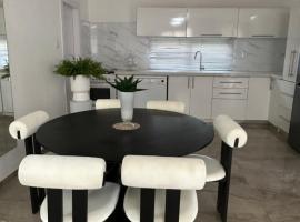 גארדן בוטיק צימר בכפר, hôtel à Mishmar Hashiv‘ah