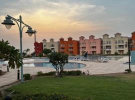 Amer Group Villas and Chalets on the Pool、アインソフナのホテル