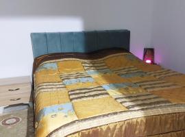 Location saisonnière entre mer, forêt et calme, ξενοδοχείο σε Raʼs al Jabal