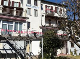 La Rosa di Novaggio - Pensione & Zimmer, hotel in Novaggio