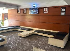 LayoverLagos, hotel em Lagos