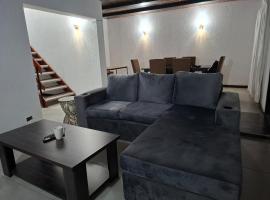 Golf Course Apartment, hotel v destinaci Maseru